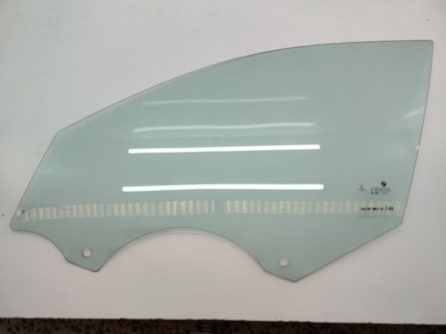 Vidro de Porta Frente Esquerdo BMW 1 (F40) | 19 - 