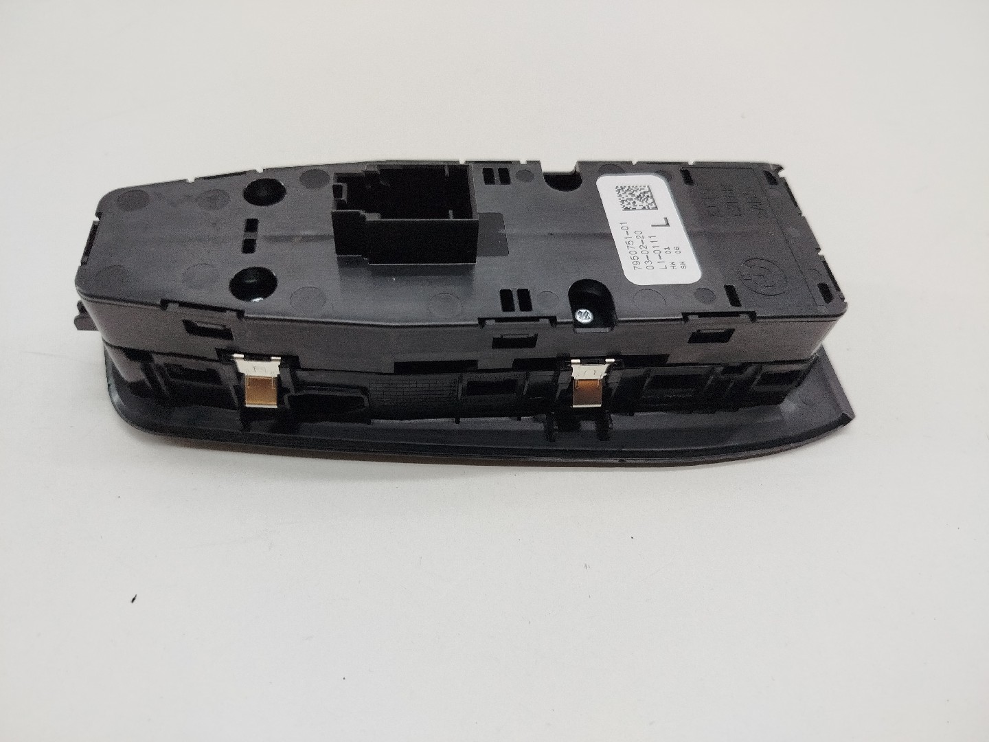 Comutador de vidro frente esquerdo BMW 1 (F40) | 19 -  Imagem-4