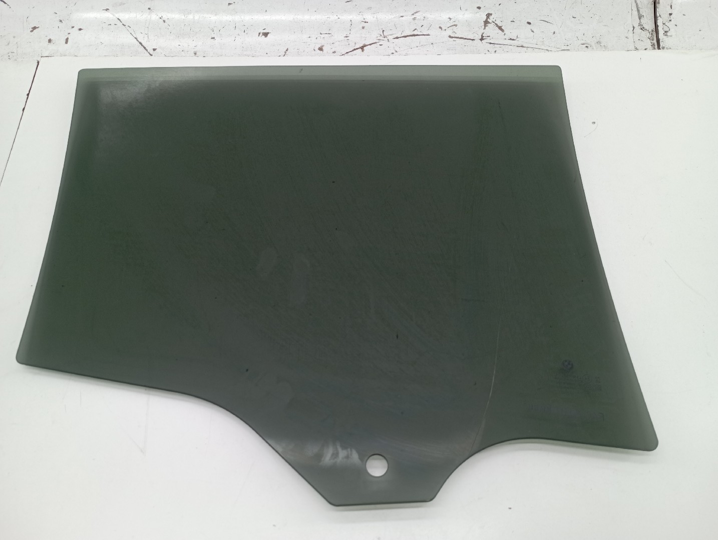Vidro Porta Tras Esquerdo BMW 1 (F40) | 19 -  Imagem-1