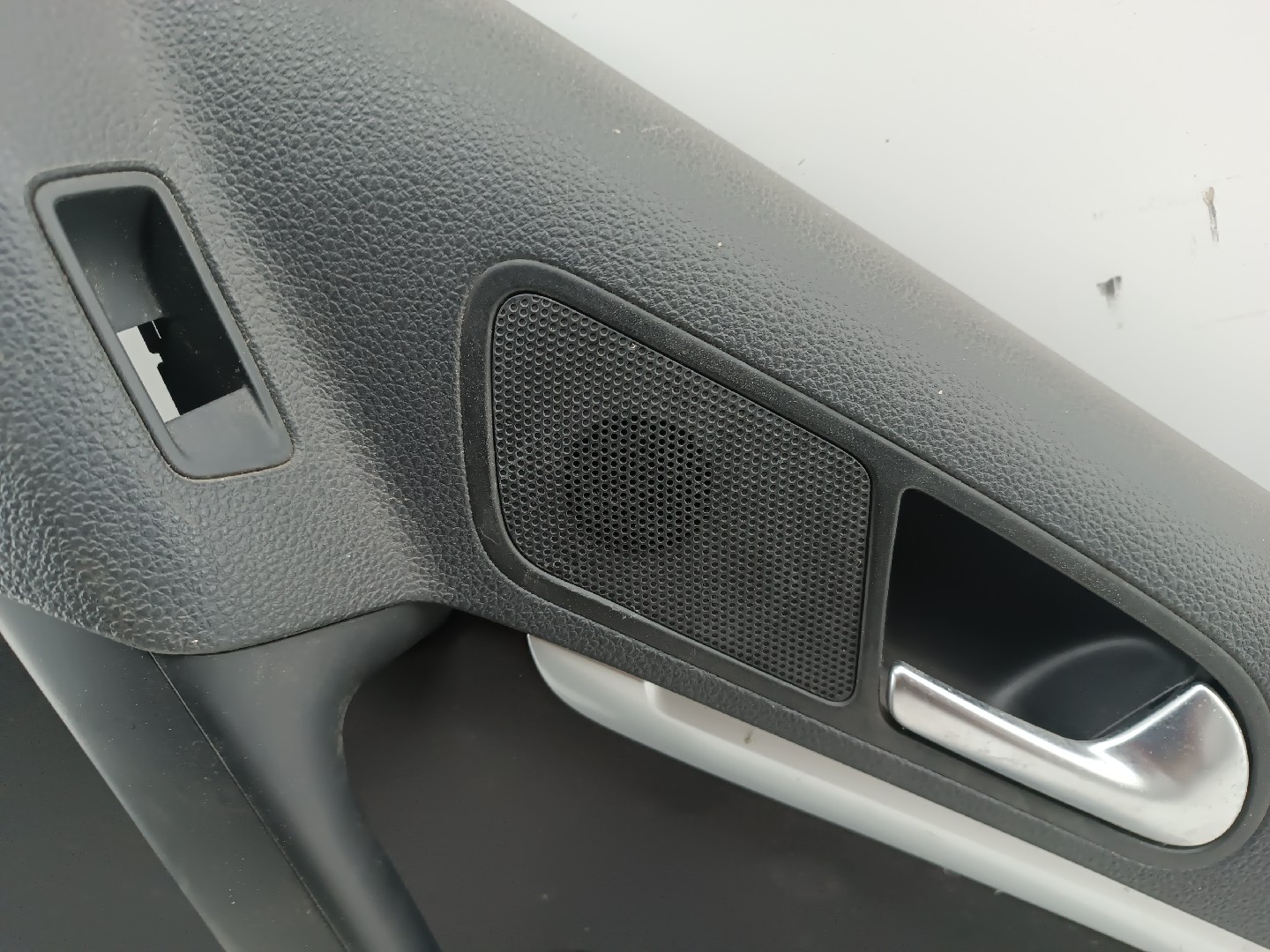 Quartela de porta trás direita VOLKSWAGEN TIGUAN (5N_) | 07 - 18 Imagem-5