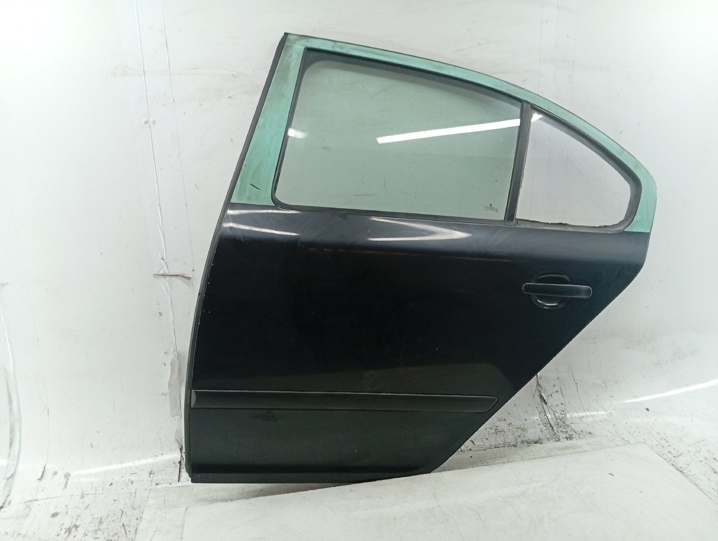 Porta Traseira Esquerda SKODA OCTAVIA II (1Z3) | 04 - 13