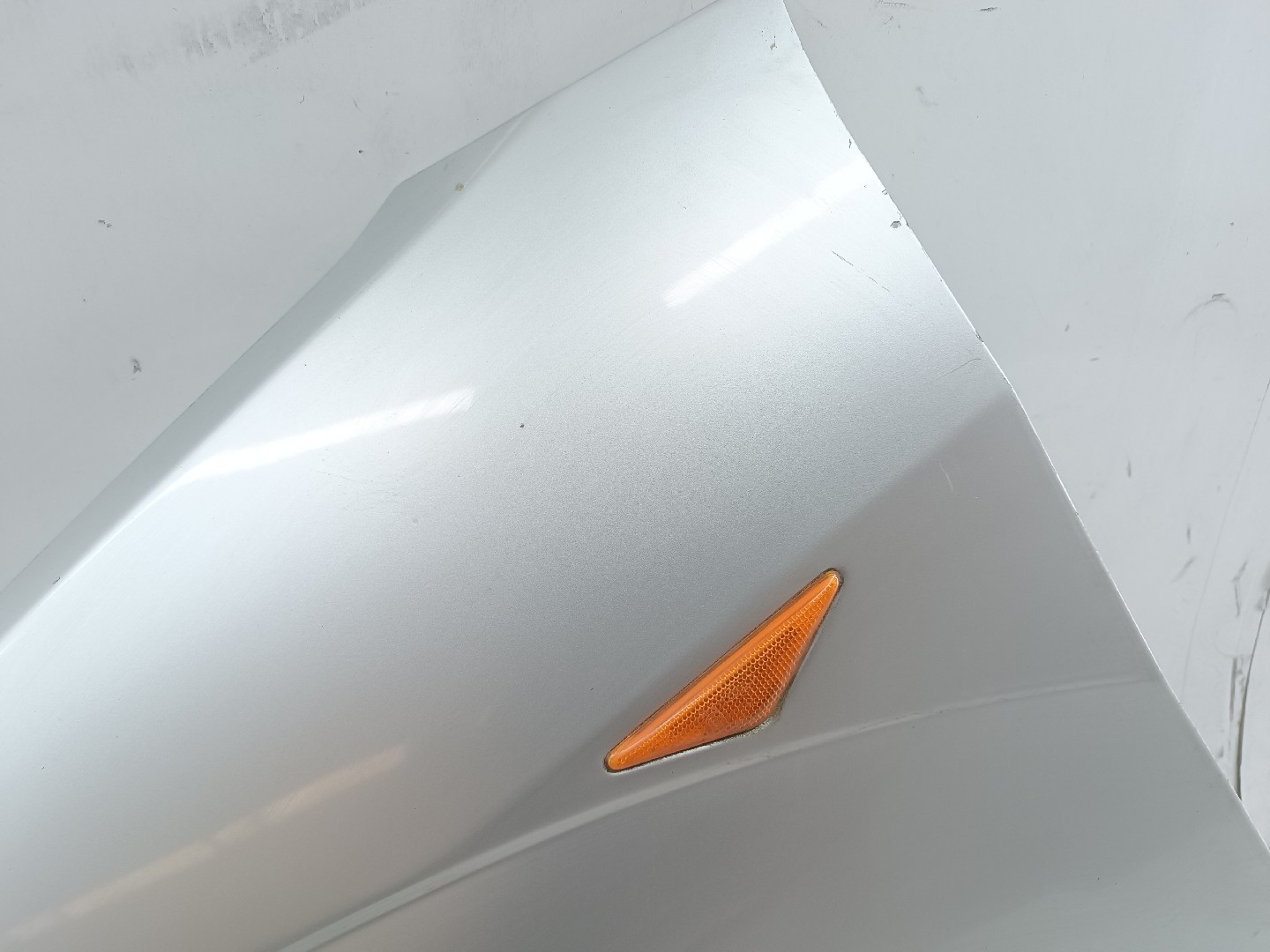 Guarda Lamas Esquerdo FORD FOCUS Turnier (DNW) | 99 - 07 Imagem-6
