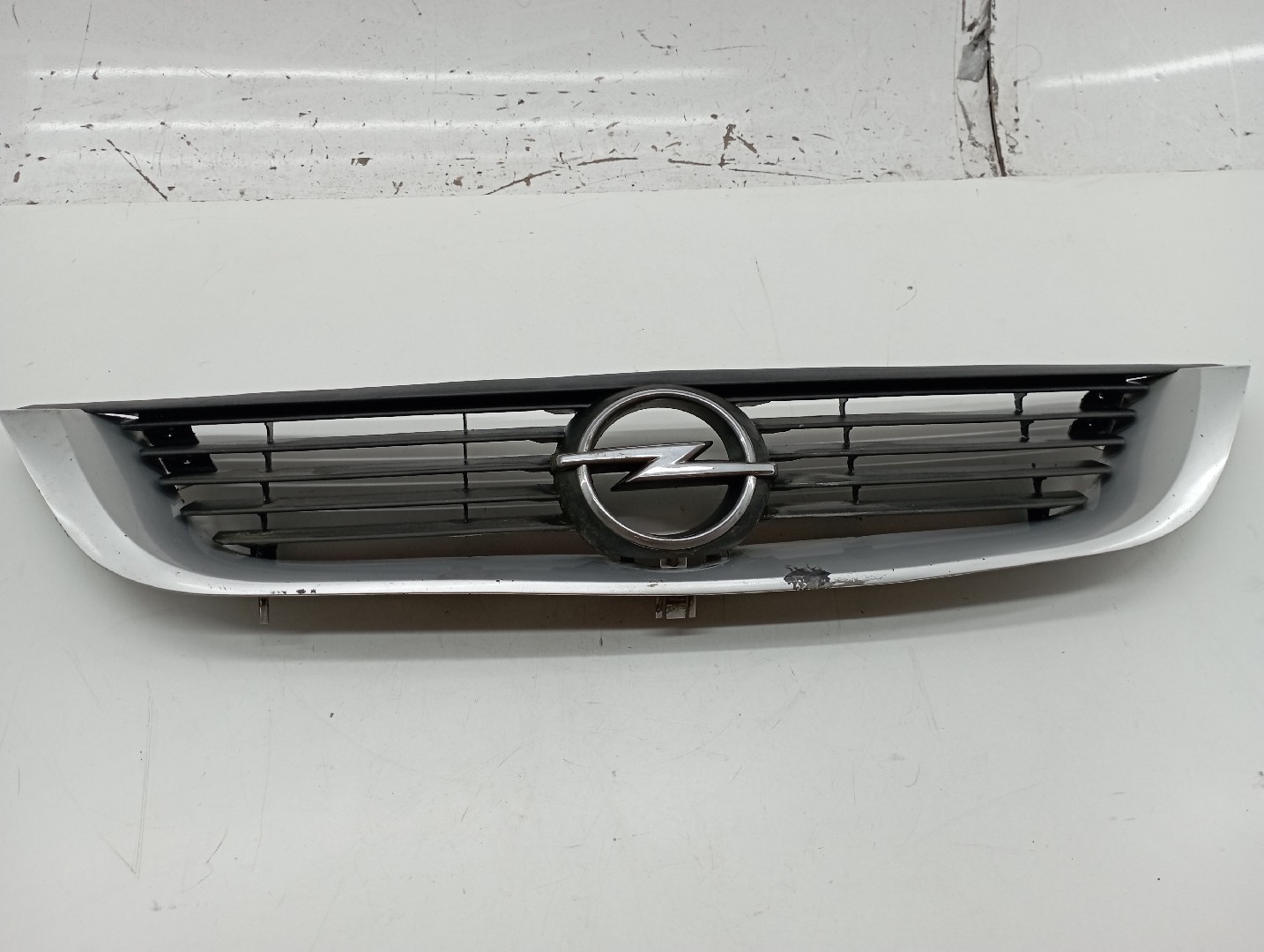 Grelha da Frente OPEL VECTRA B Combi (J96) | 96 - 03 Imagem-1
