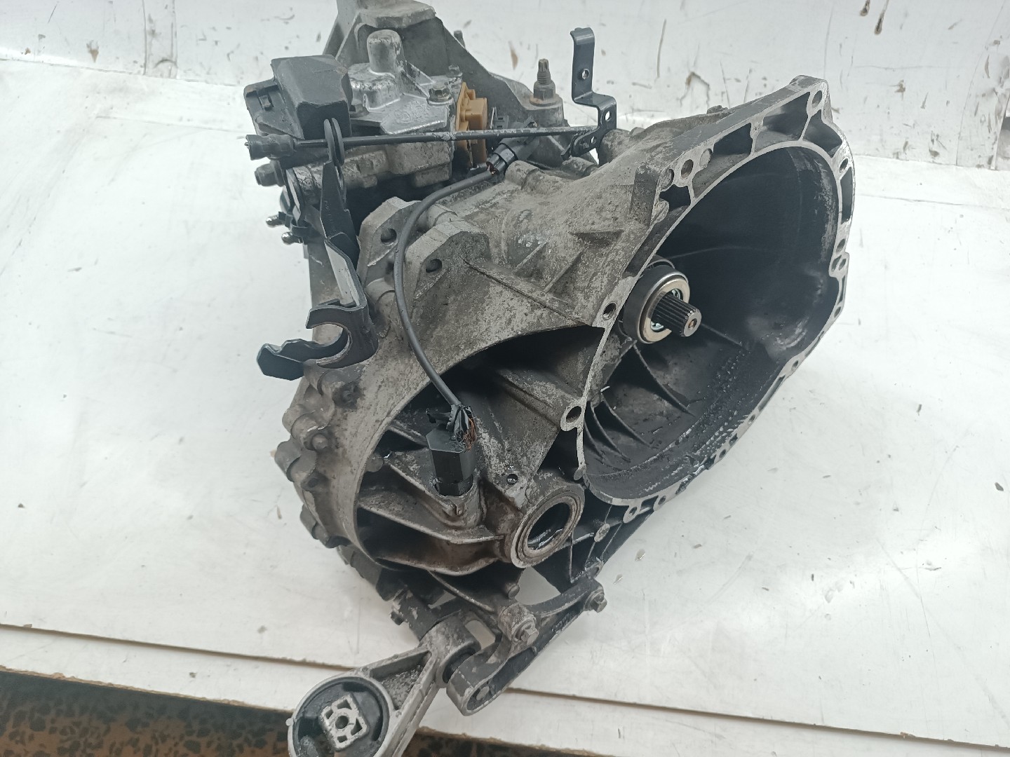 Caixa de Velocidades Manual FORD FOCUS Turnier (DNW) | 99 - 07 Imagem-7