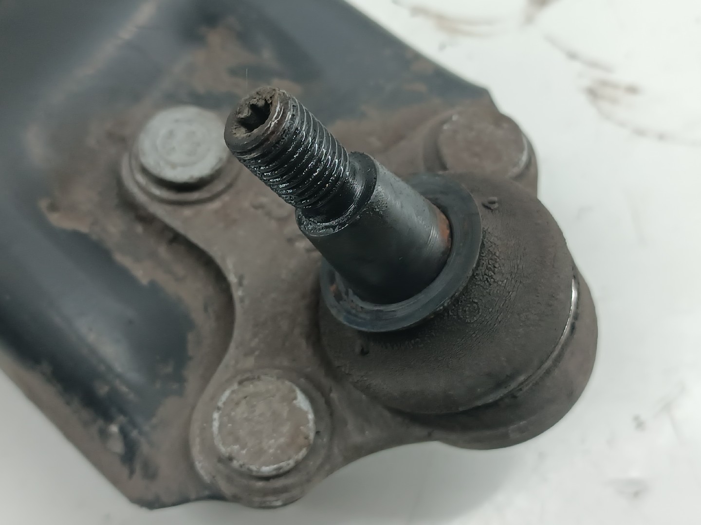 Braço de suspensão frente direito SKODA OCTAVIA II (1Z3) | 04 - 13 Imagem-5