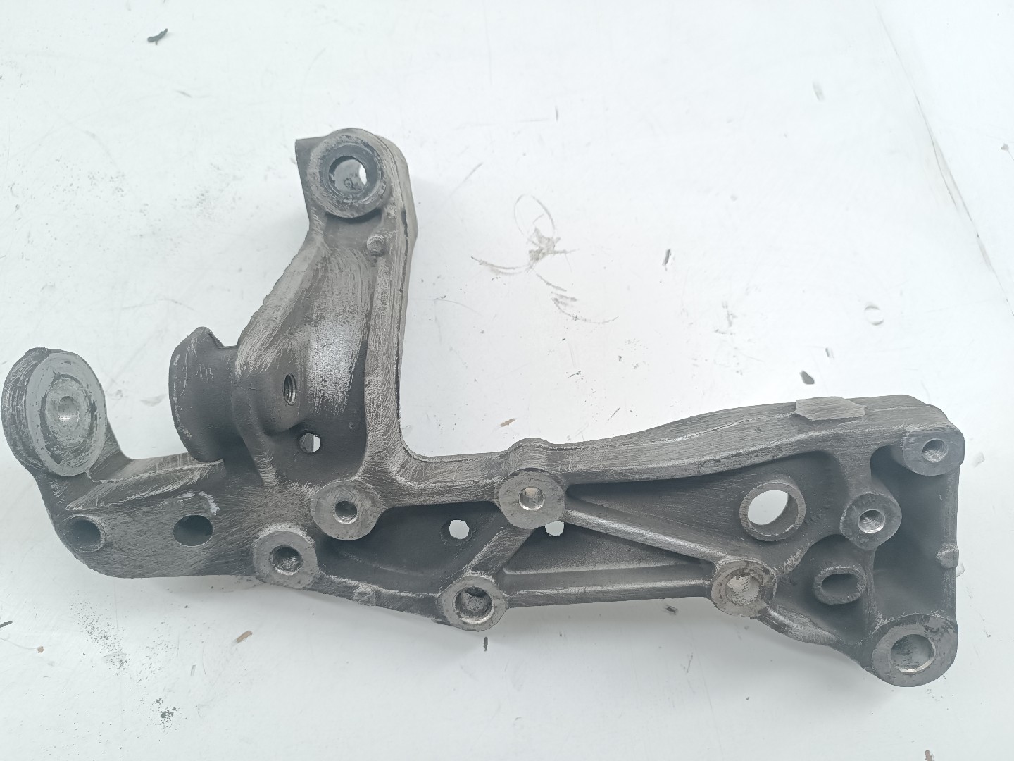 Suporte inferior do Charriot SKODA OCTAVIA II (1Z3) | 04 - 13 Imagem-4