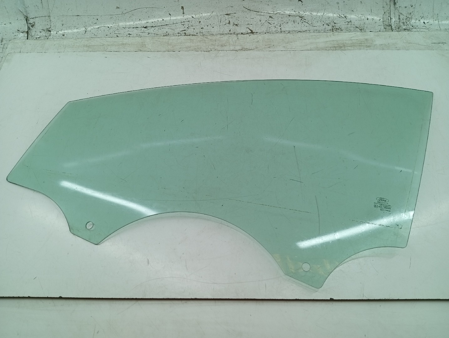 Vidro Porta Frente Esquerdo FORD FOCUS III Caixa/Hatchback | 11 - 