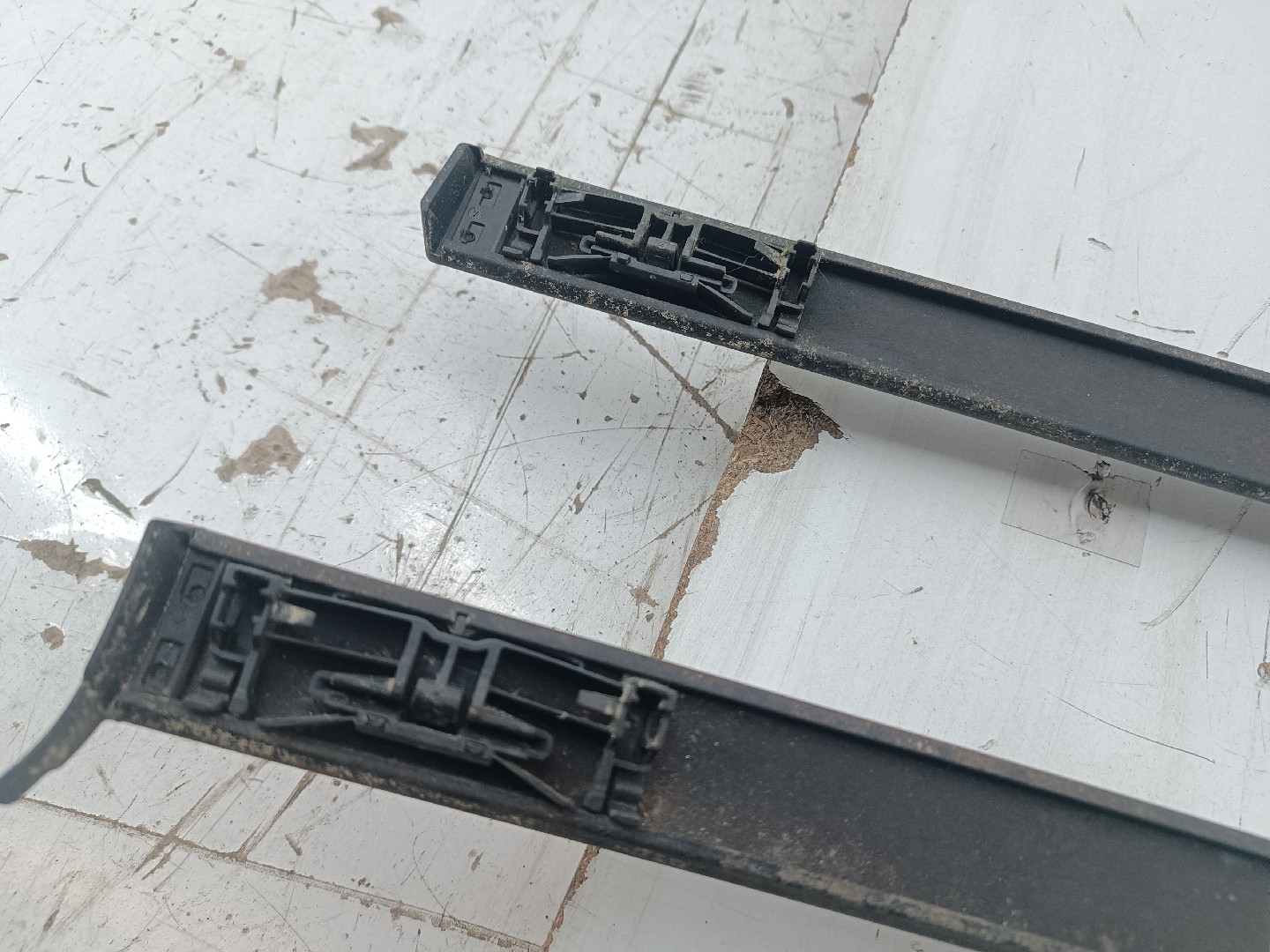 Friso do Tejadilho FORD FOCUS III Caixa/Hatchback | 11 -  Imagem-4