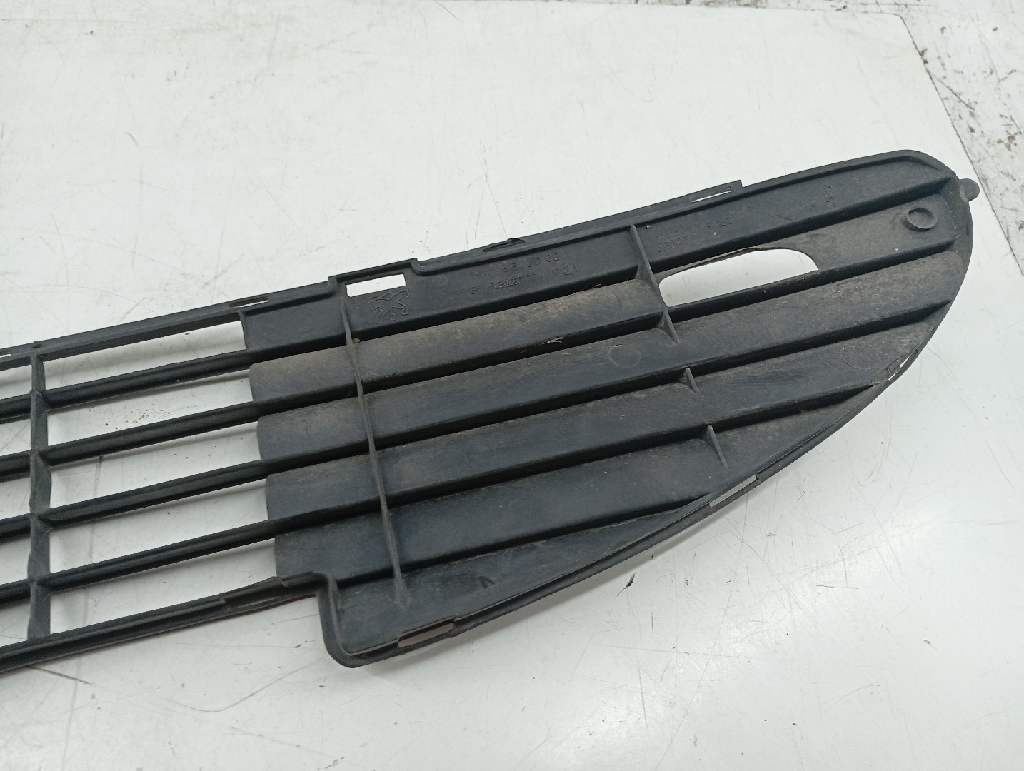 Grelha de para-choques PEUGEOT 206 CC (2D) | 00 - 08 Imagem-2