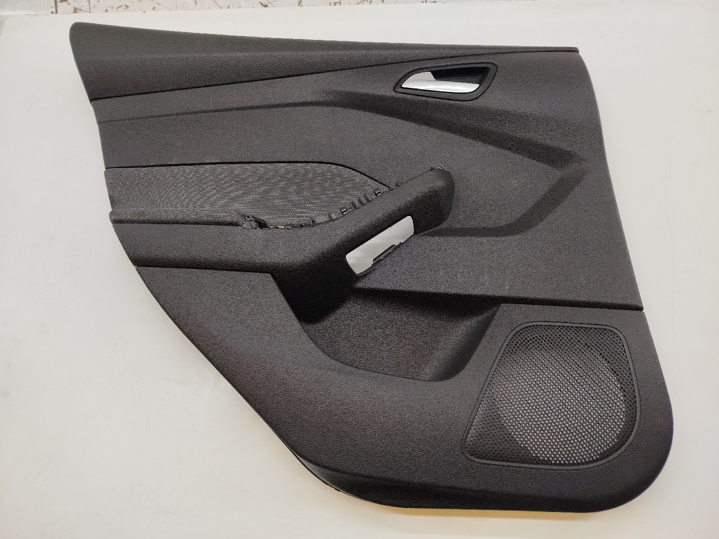 Quartela de porta trás esquerda FORD FOCUS III Caixa/Hatchback | 11 -  Imagem-6