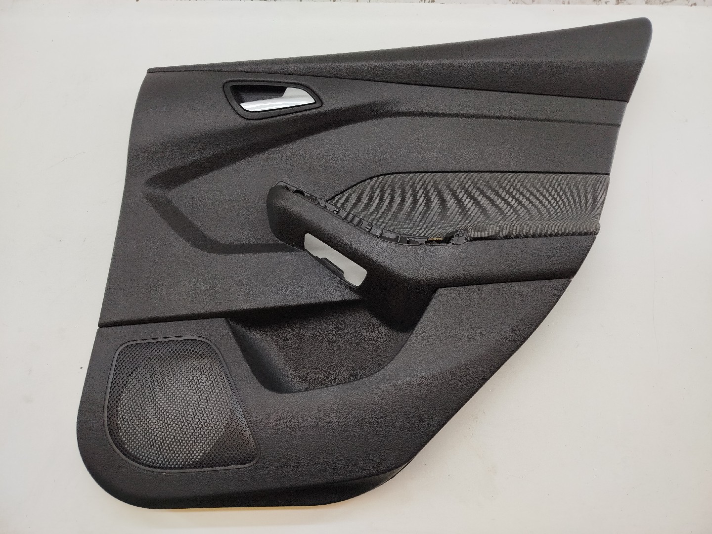 Quartela de porta trás direita FORD FOCUS III Caixa/Hatchback | 11 - 