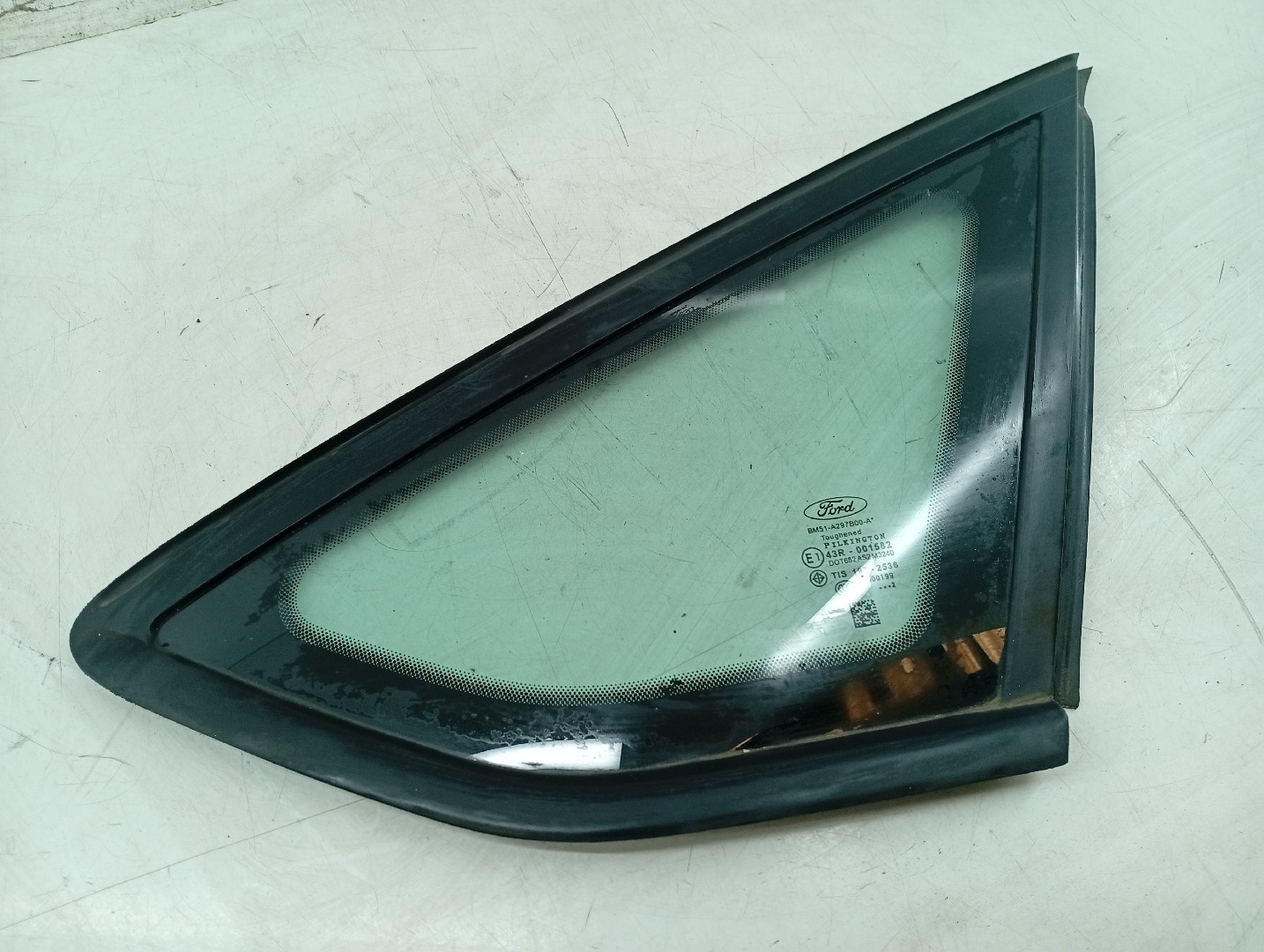 Vidro Painel Tras Direito FORD FOCUS III Caixa/Hatchback | 11 - 