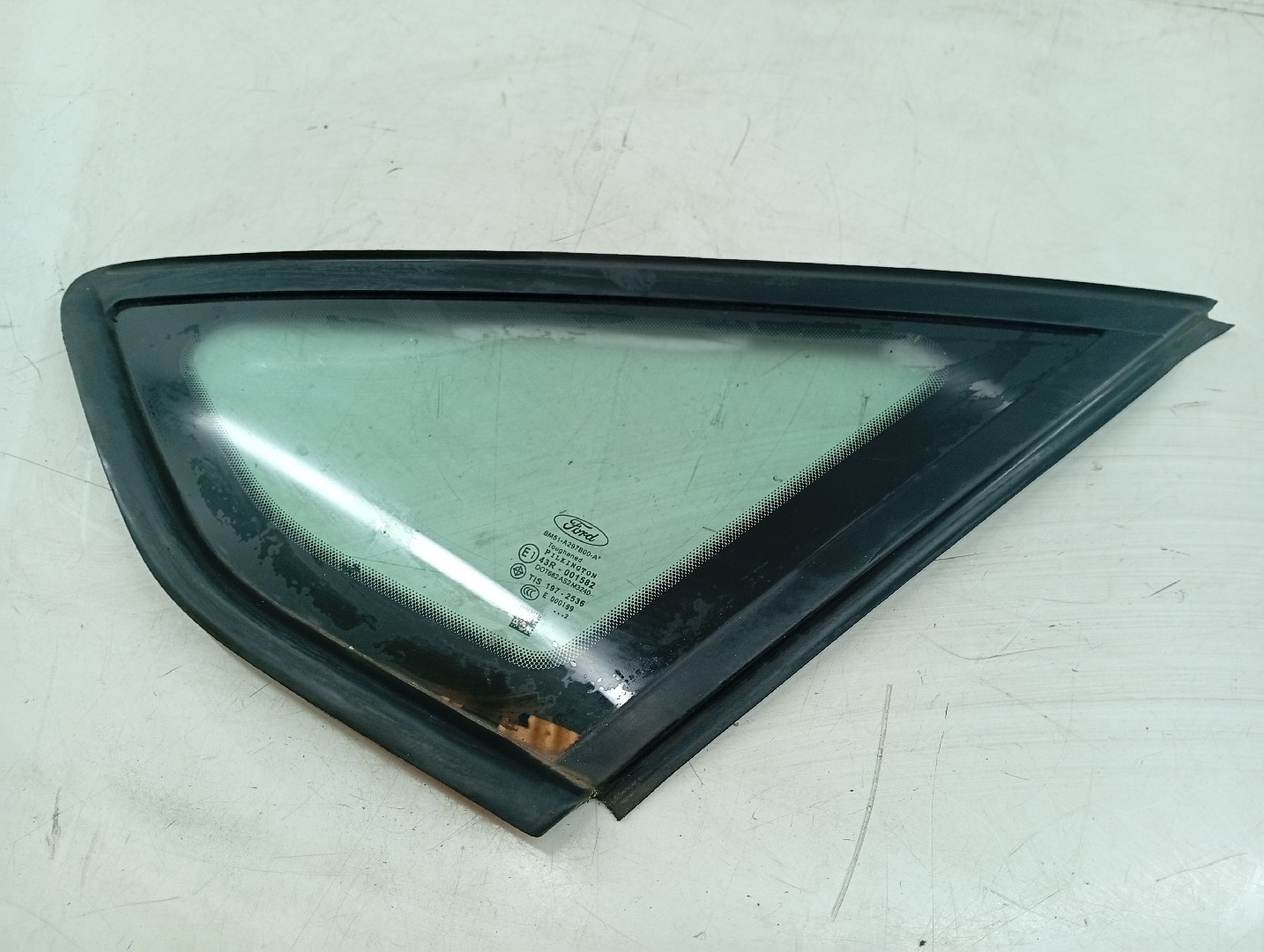 Vidro Painel Tras Direito FORD FOCUS III Caixa/Hatchback | 11 -  Imagem-1