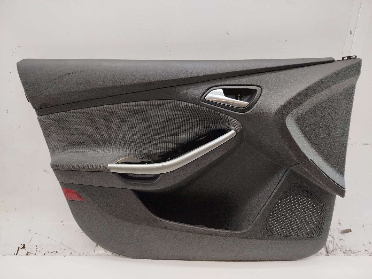 Quartela de porta frente esquerda FORD FOCUS III Caixa/Hatchback | 11 - 