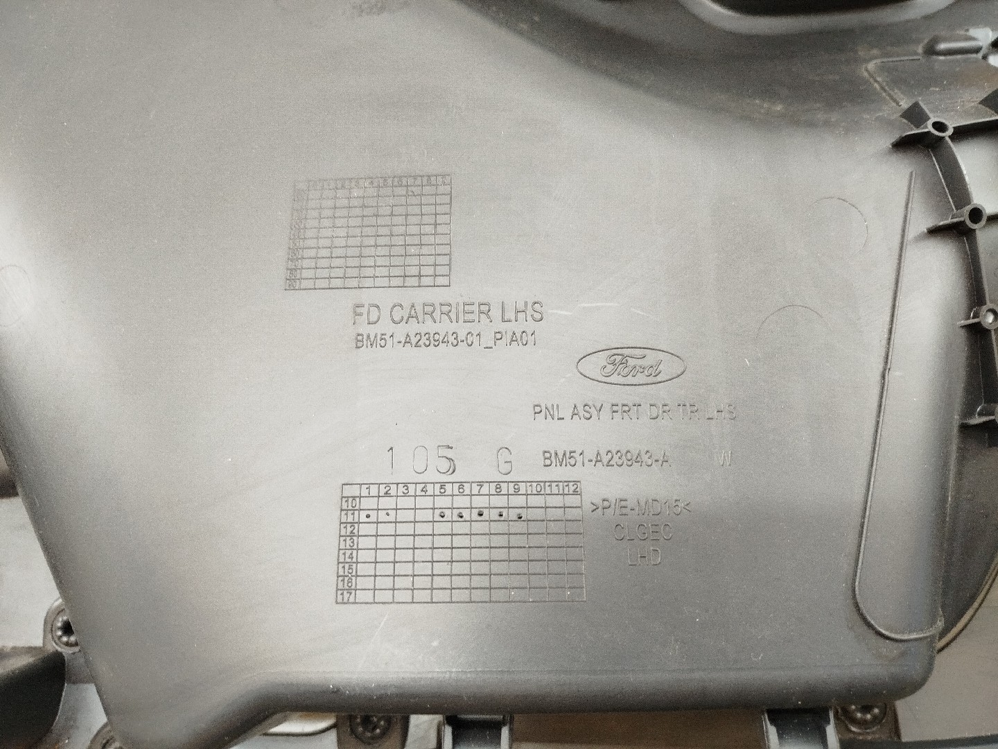 Quartela de porta frente esquerda FORD FOCUS III Caixa/Hatchback | 11 -  Imagem-3