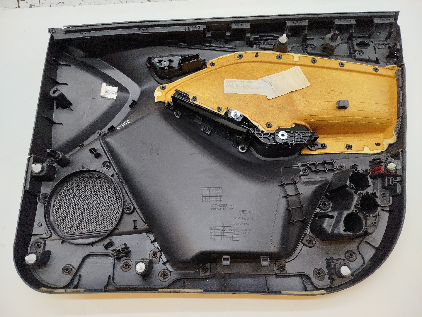 Quartela de porta frente esquerda FORD FOCUS III Caixa/Hatchback | 11 -  Imagem-4