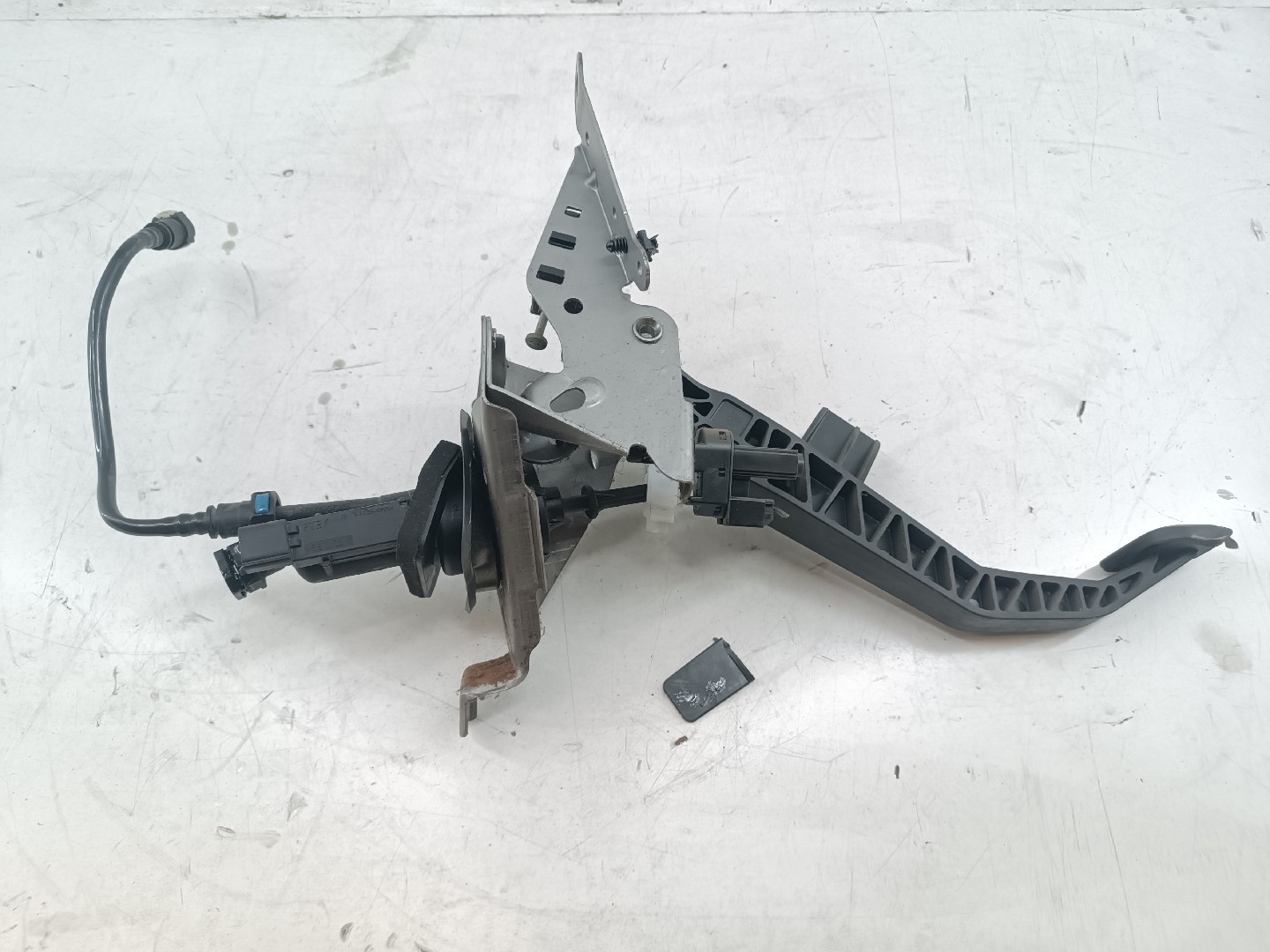 Pedal de embraiagem FORD FOCUS III Caixa/Hatchback | 11 -  Imagem-6