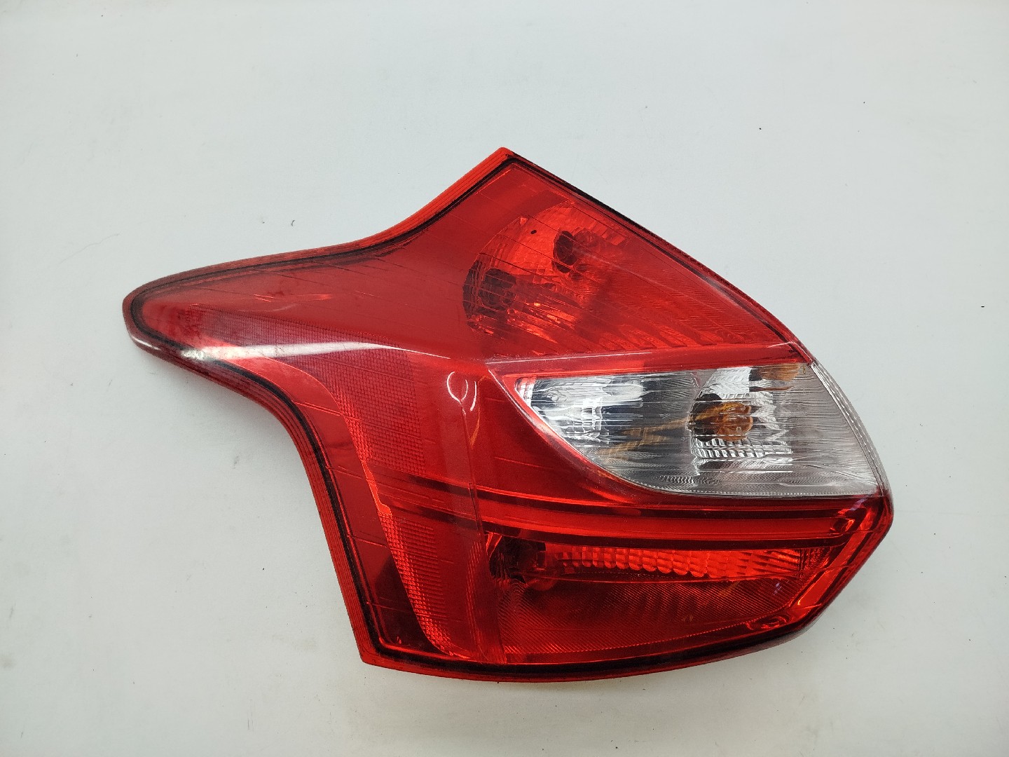 Farolim Stop Esquerdo FORD FOCUS III Caixa/Hatchback | 11 -  Imagem-7