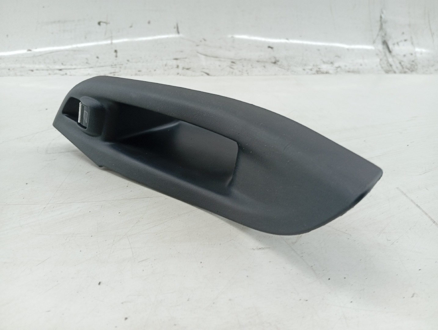 Interruptor Vidros Tras Esquerdo FORD FOCUS III Caixa/Hatchback | 11 -  Imagem-2