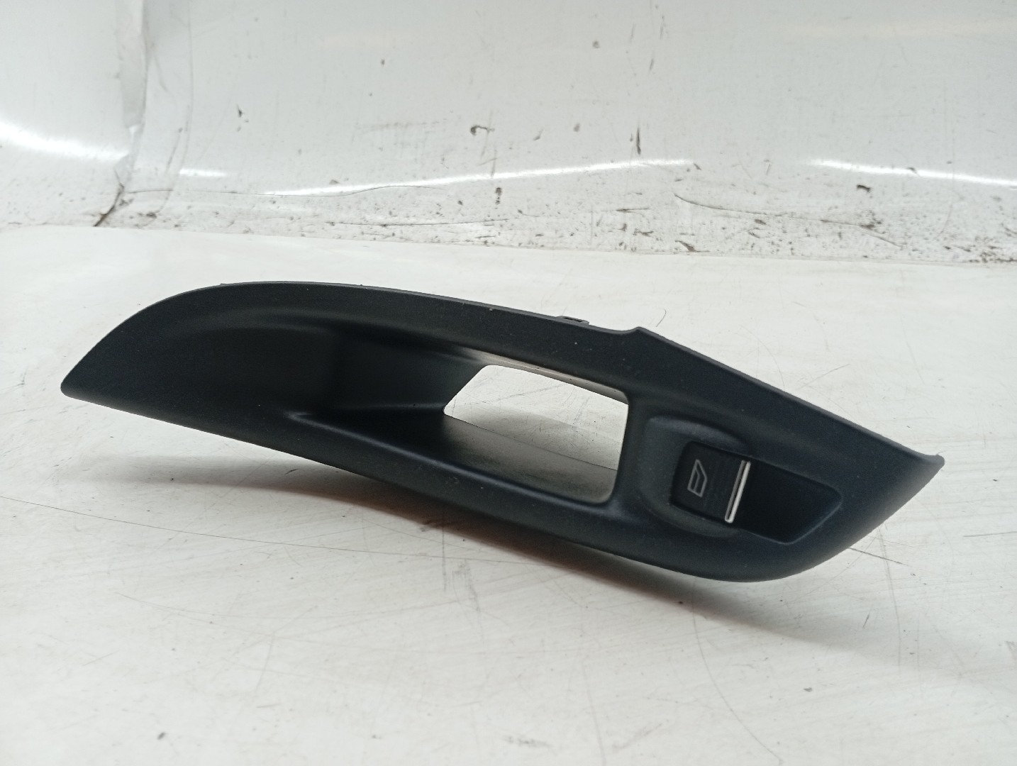 Interruptor Vidros Tras Esquerdo FORD FOCUS III Caixa/Hatchback | 11 -  Imagem-5