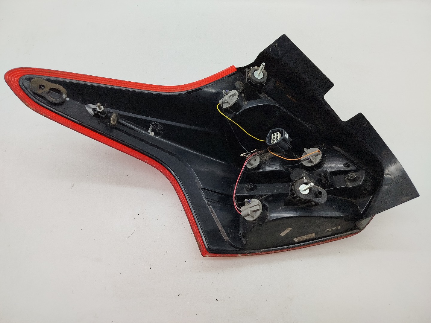 Farolim Stop Direito FORD FOCUS III Caixa/Hatchback | 11 -  Imagem-2