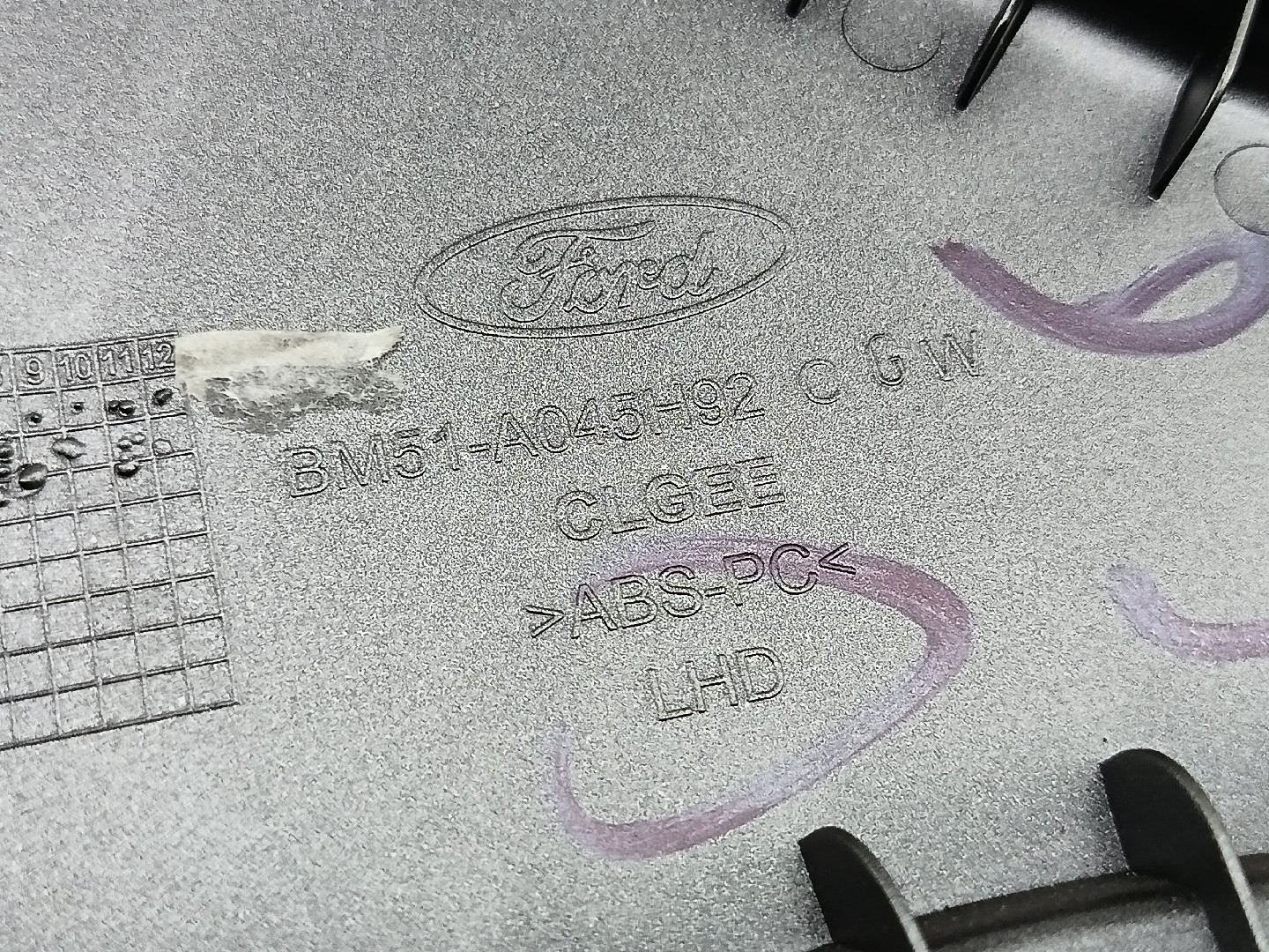 Revestimento da Consola Central FORD FOCUS III Caixa/Hatchback | 11 -  Imagem-2