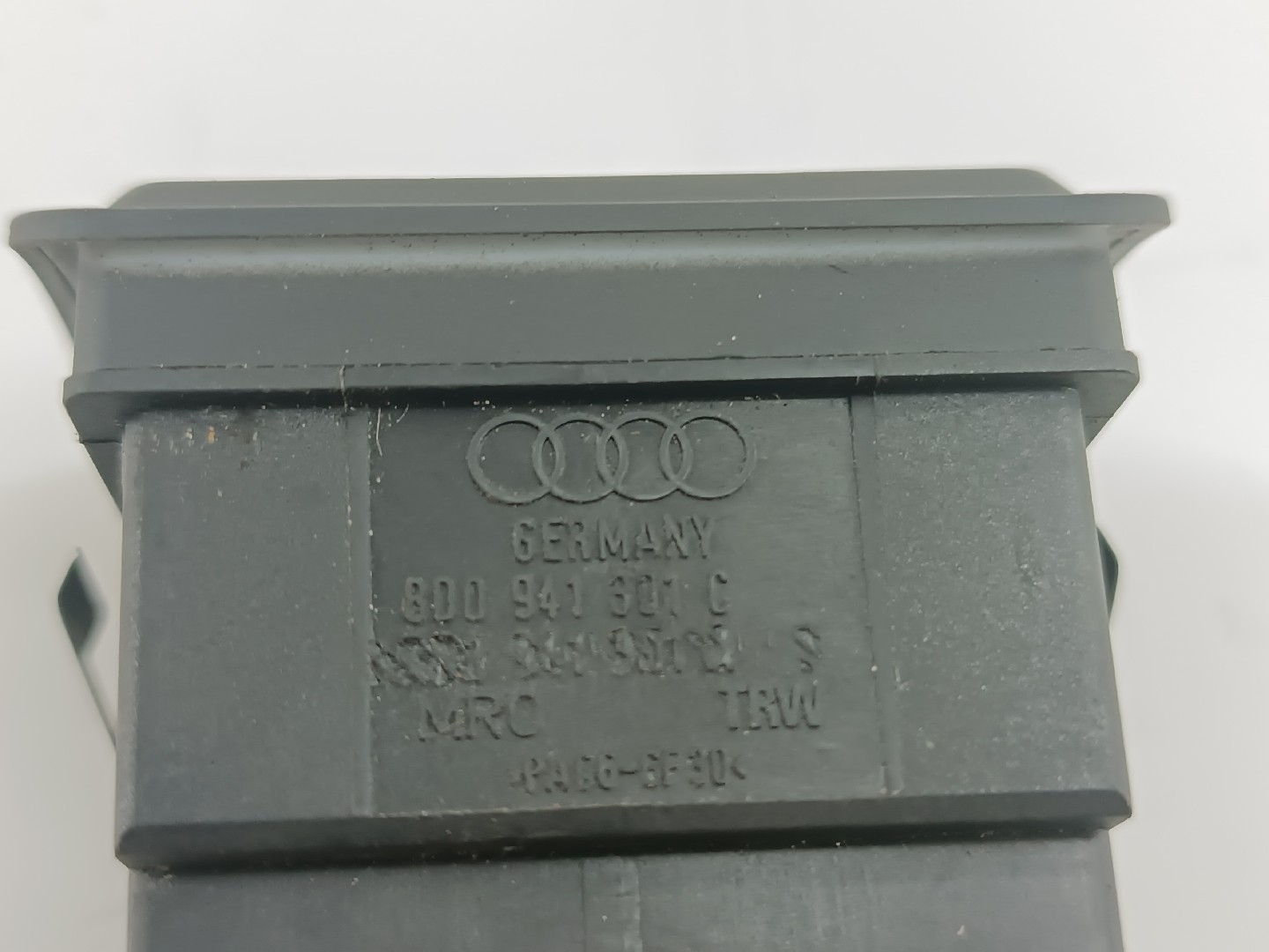 Regulador de luzes AUDI A4 (8D2, B5) | 94 - 01 Imagem-1