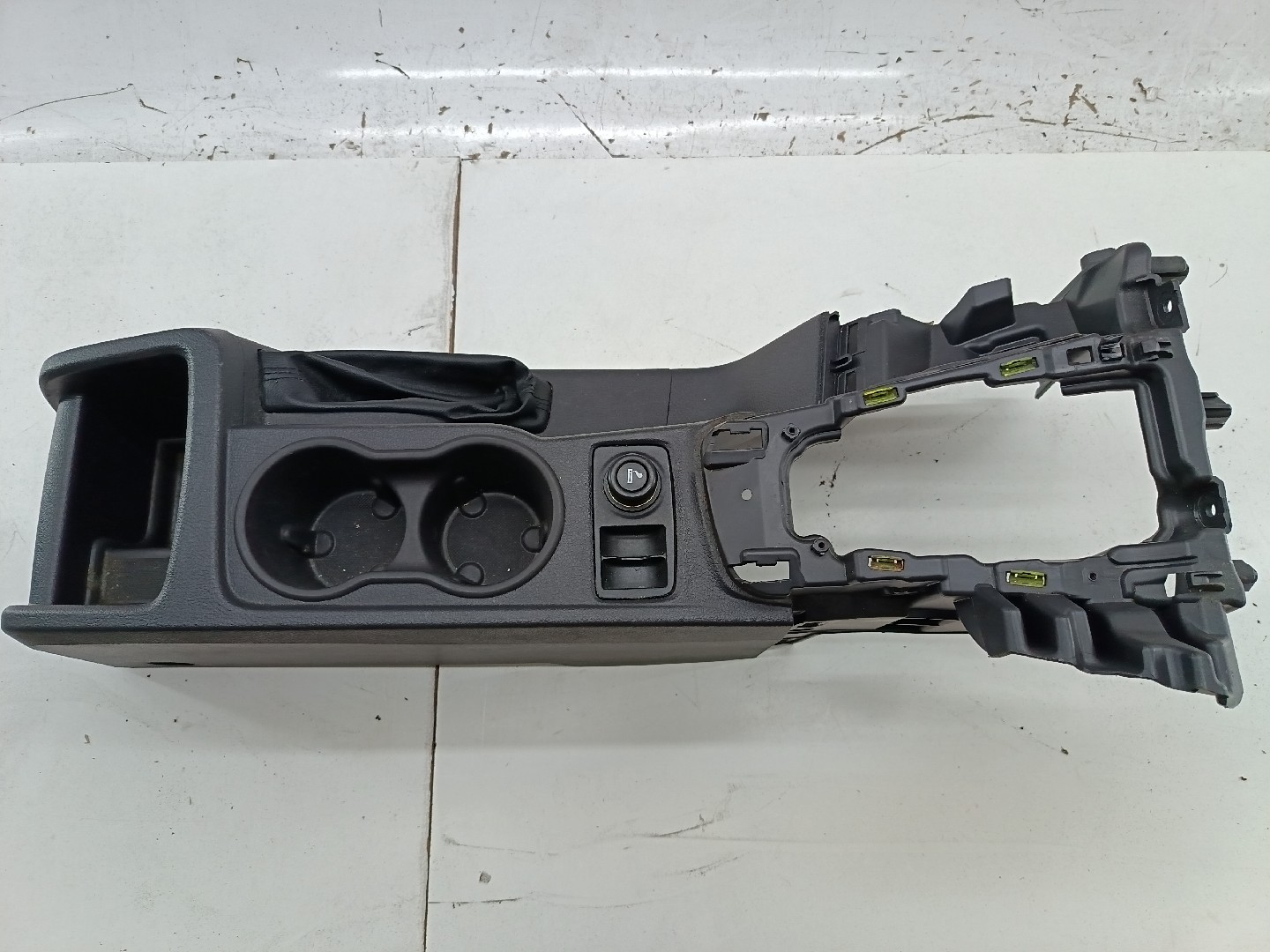 Consola Central FORD FOCUS III Caixa/Hatchback | 11 - 