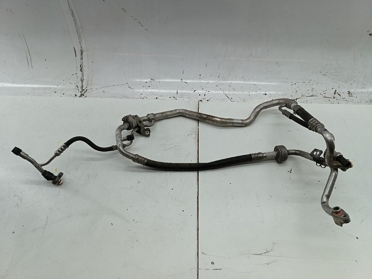 Tubos de Ac FORD FOCUS III Caixa/Hatchback | 11 - 