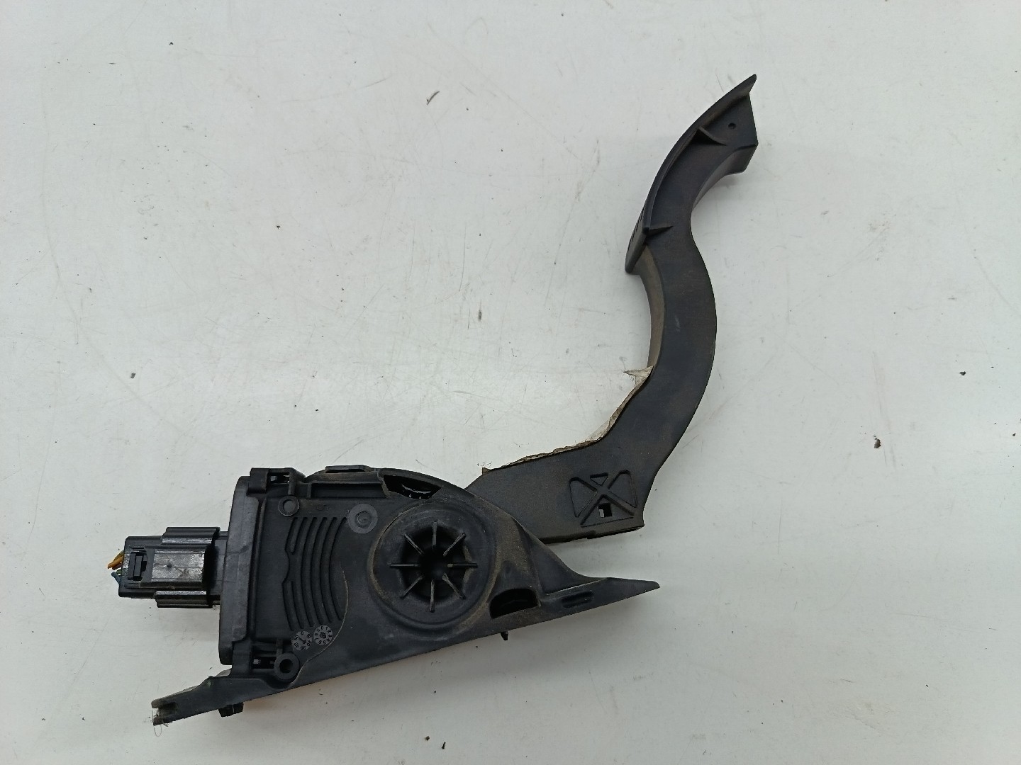 Pedal acelerador FORD FOCUS III Caixa/Hatchback | 11 -  Imagem-1