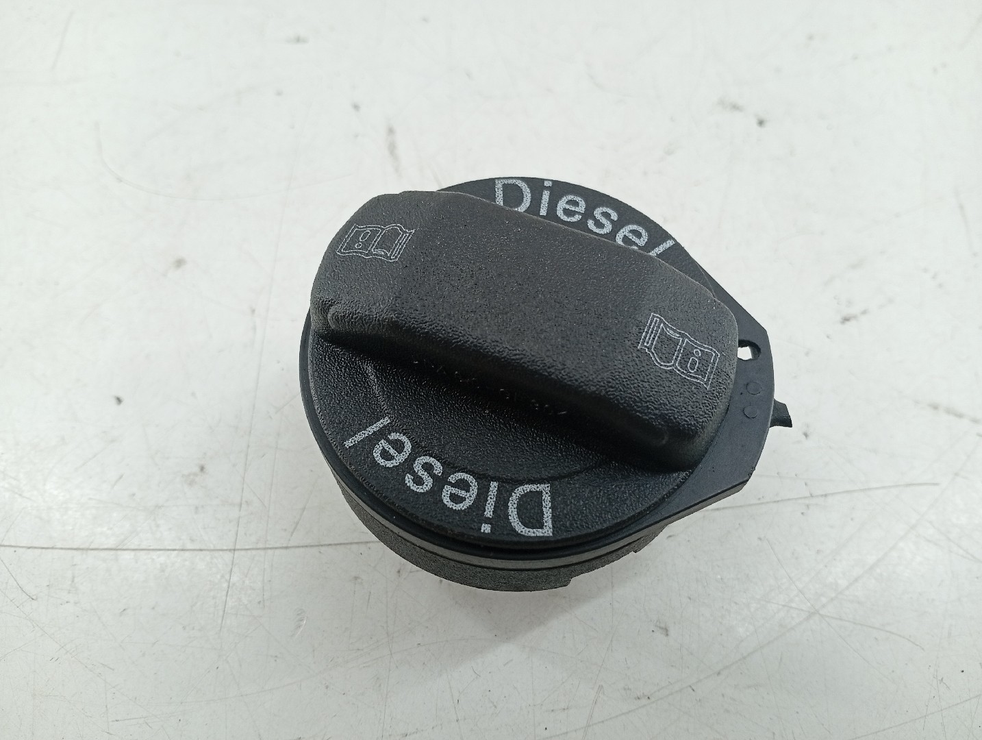 Tampa de depósito SKODA OCTAVIA II (1Z3) | 04 - 13