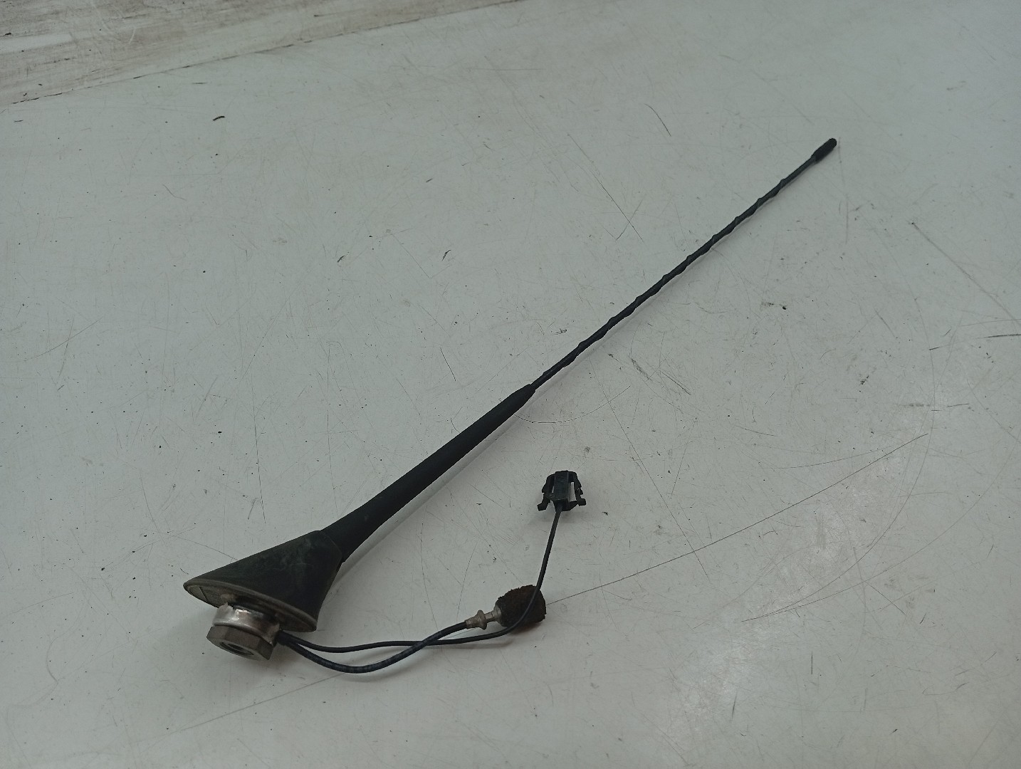 Antena SKODA OCTAVIA II (1Z3) | 04 - 13