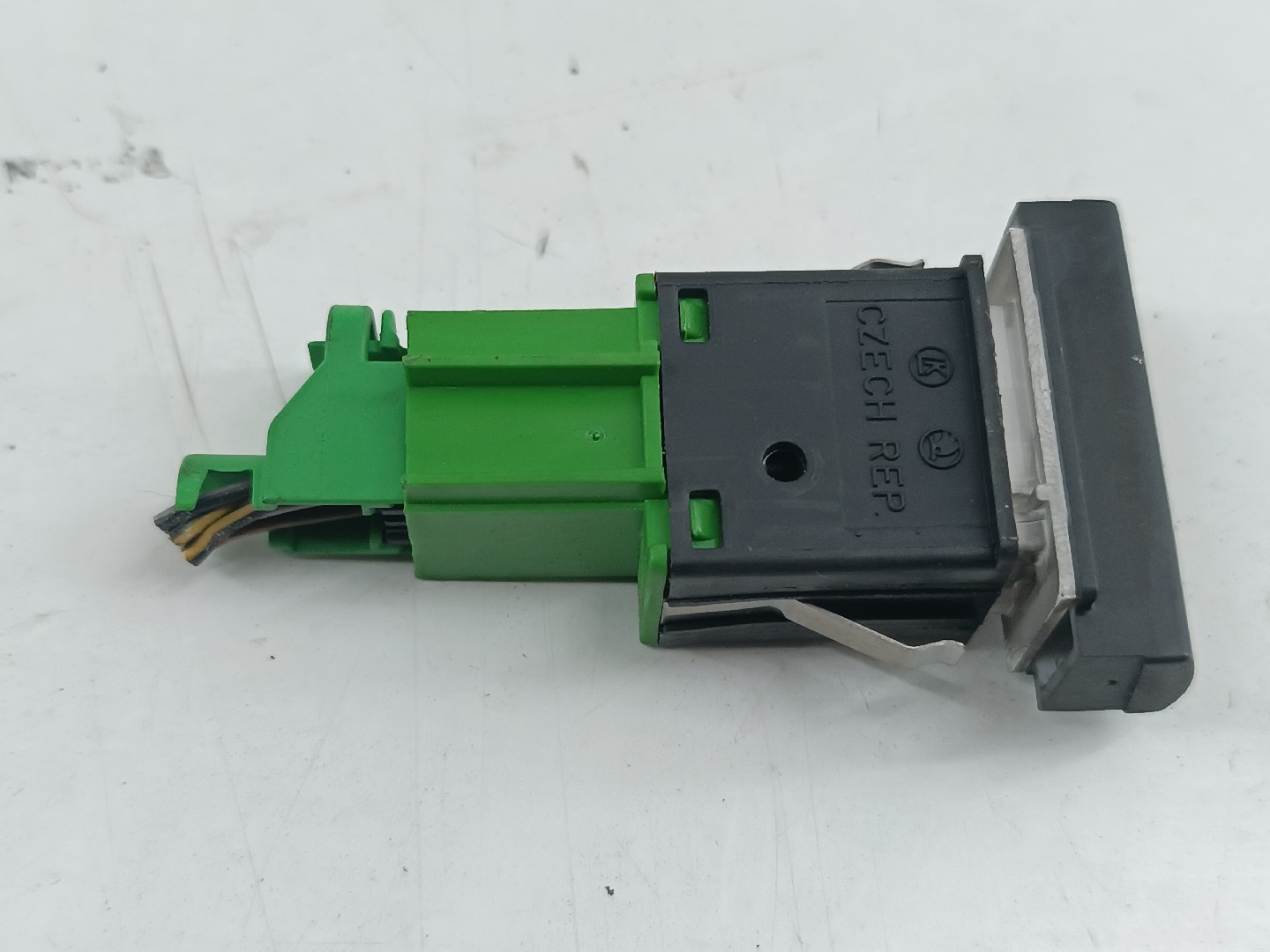 Interruptor SKODA OCTAVIA II (1Z3) | 04 - 13