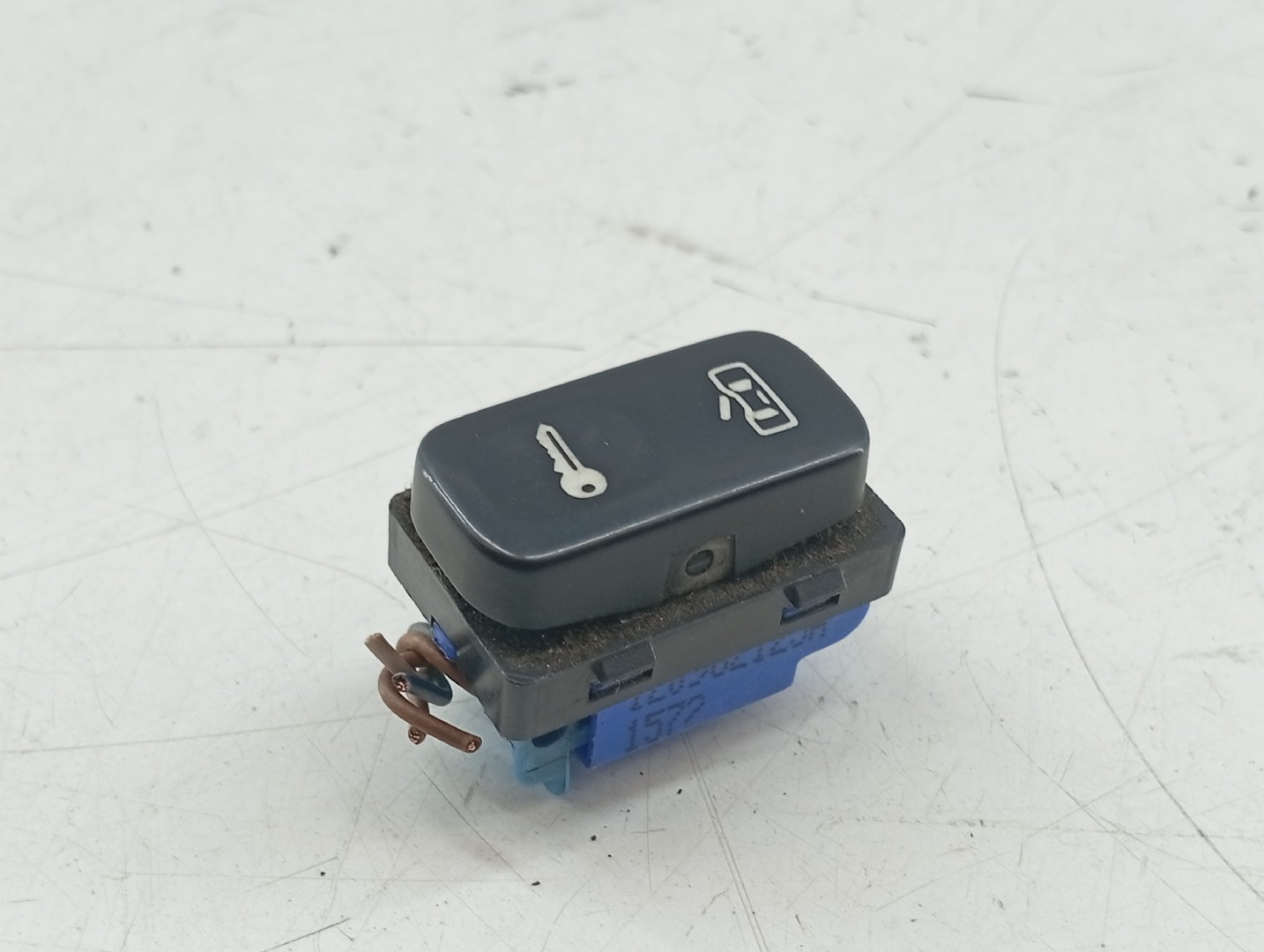 comutador de fecho central de portas SKODA OCTAVIA II (1Z3) | 04 - 13