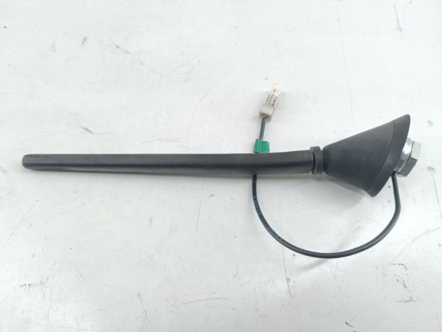 Antena de teto SKODA OCTAVIA II (1Z3) | 04 - 13