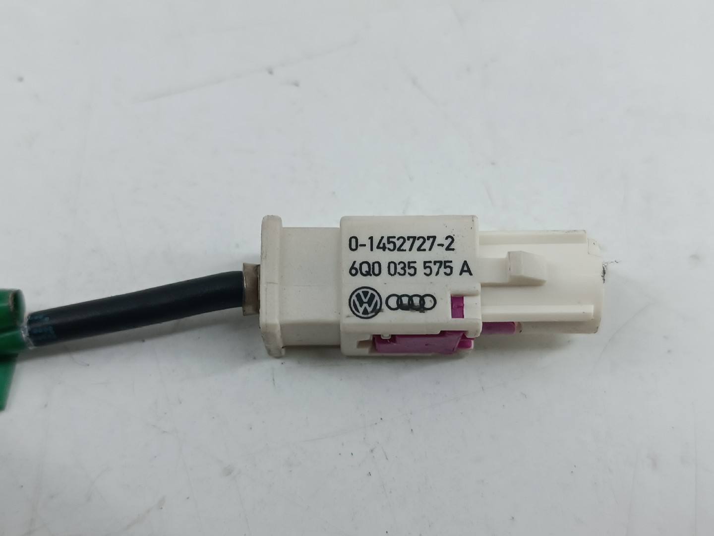 Antena de teto SKODA OCTAVIA II (1Z3) | 04 - 13 Imagem-1