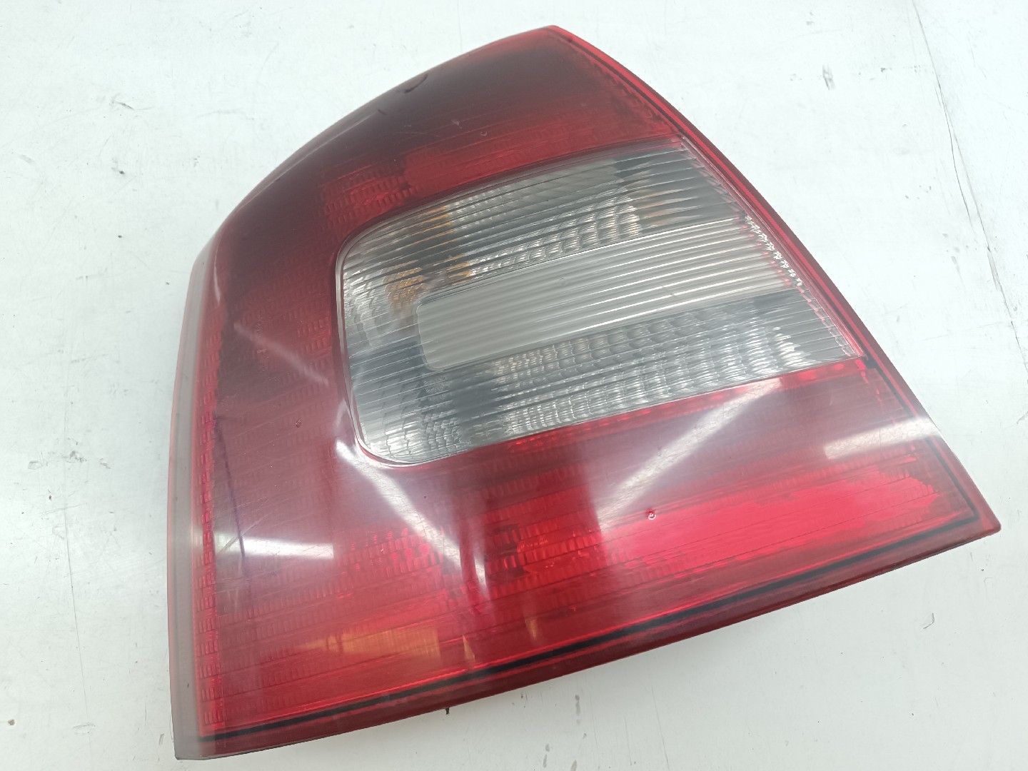 Left Tail Light  SKODA OCTAVIA II (1Z3) | 04 - 13 Imagem-4