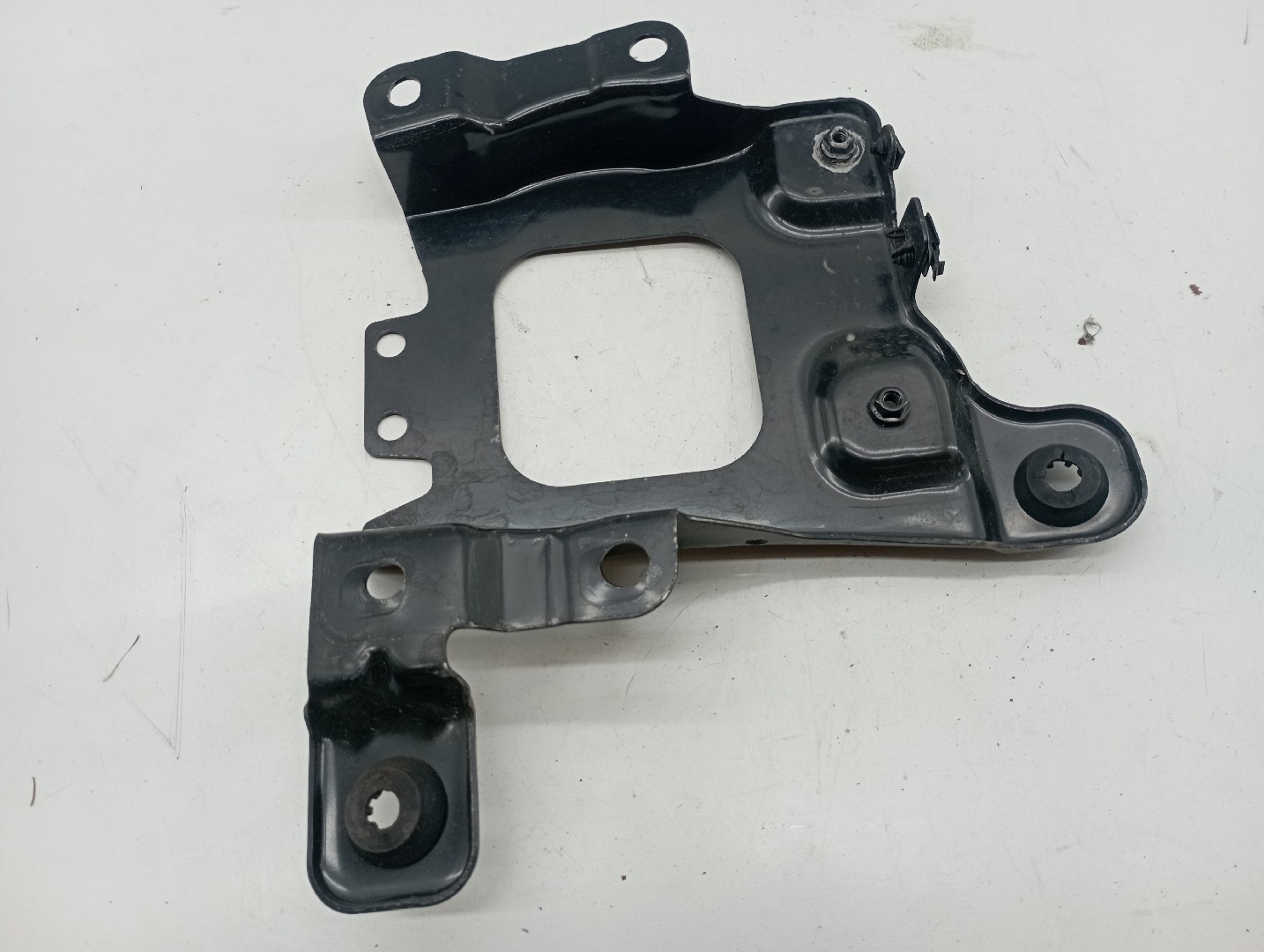 Suporte de Bateria FORD FOCUS III Caixa/Hatchback | 11 - 
