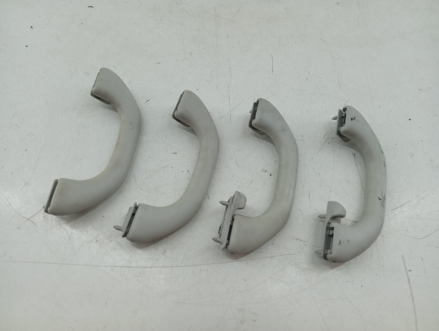 Conjunto de 4 Pegas SKODA OCTAVIA II (1Z3) | 04 - 13
