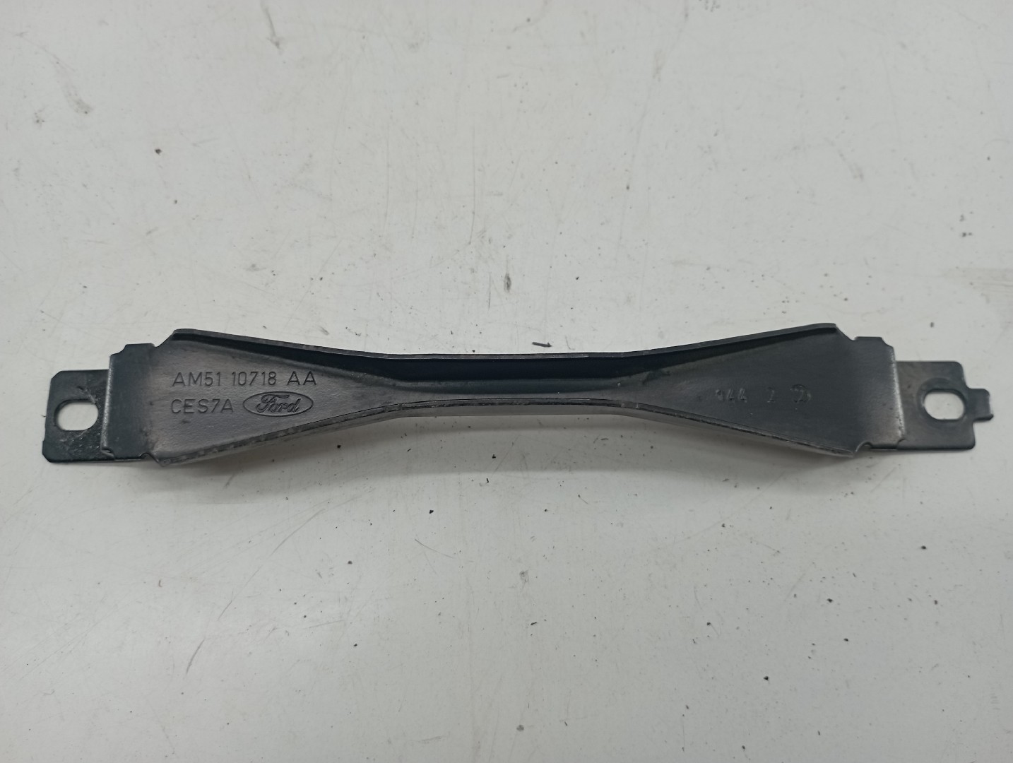 Suporte FORD FOCUS III Caixa/Hatchback | 11 - 