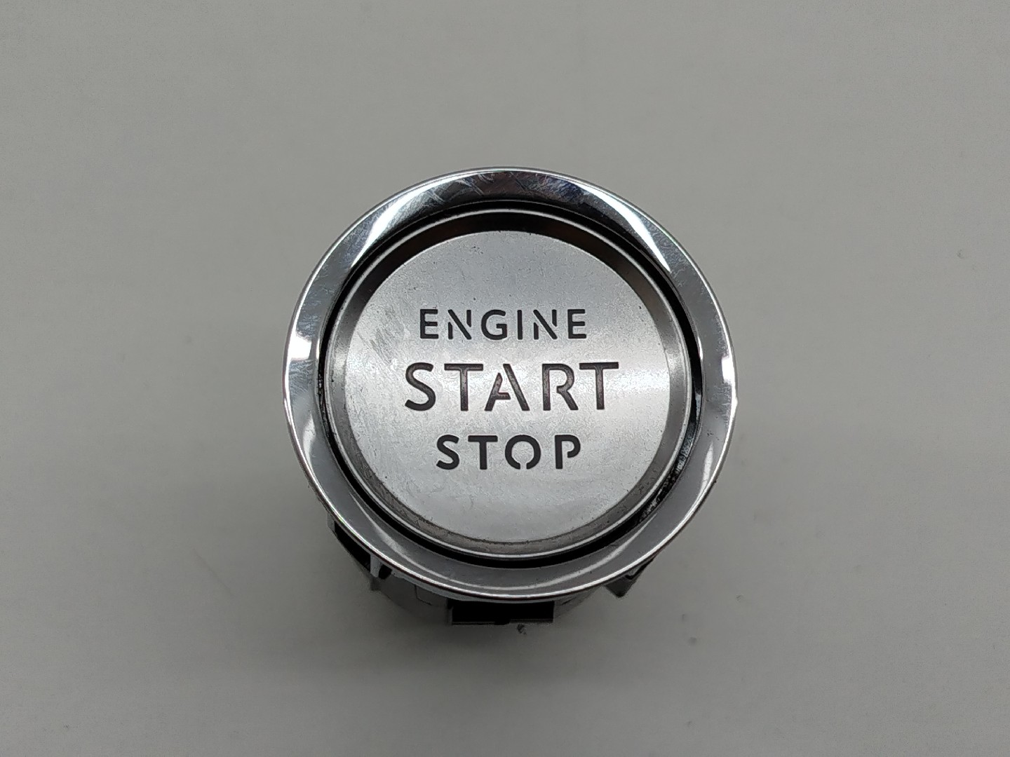 Botão Start/Stop PEUGEOT 508 II (FB_, FH_, F3_) | 18 - 
