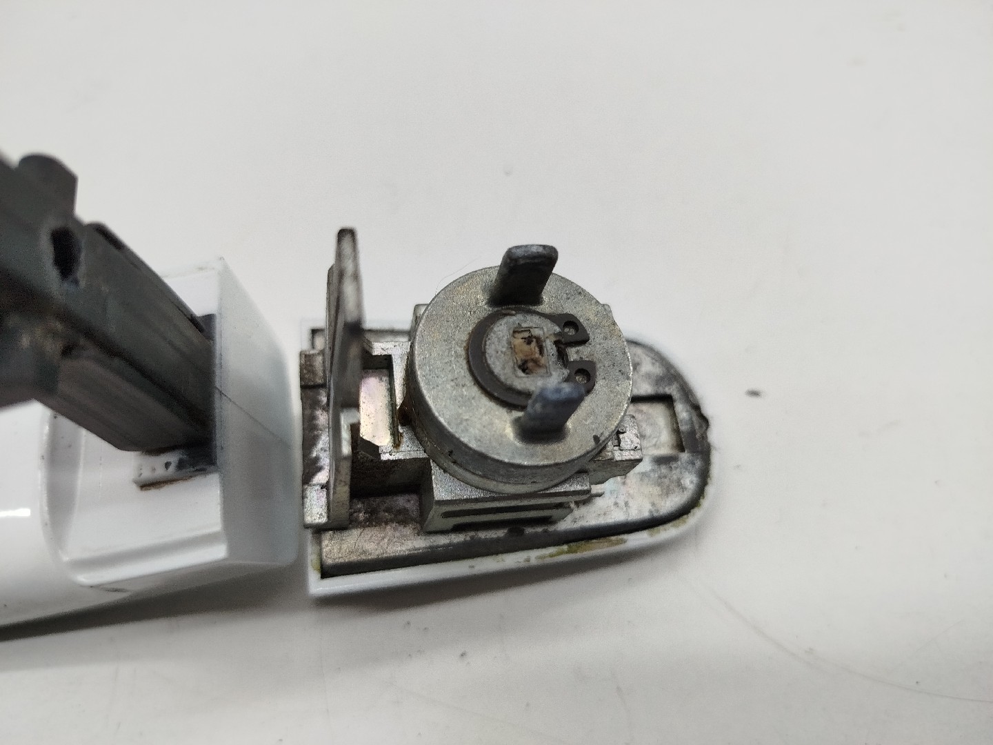 Puxador exterior de porta frente esquerda FORD FOCUS III Caixa/Hatchback | 11 -  Imagem-5