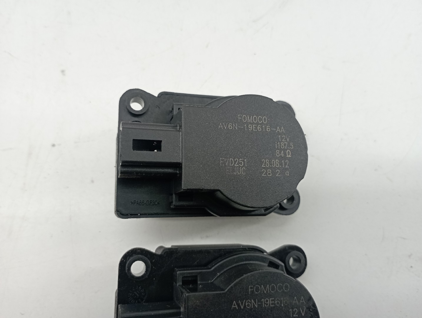 Atuador da Climatizaçao / Sofagem  FORD FOCUS III Caixa/Hatchback | 11 -  Imagem-1