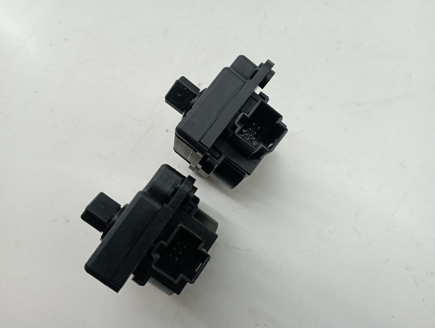 Atuador da Climatizaçao / Sofagem  FORD FOCUS III Caixa/Hatchback | 11 -  Imagem-4