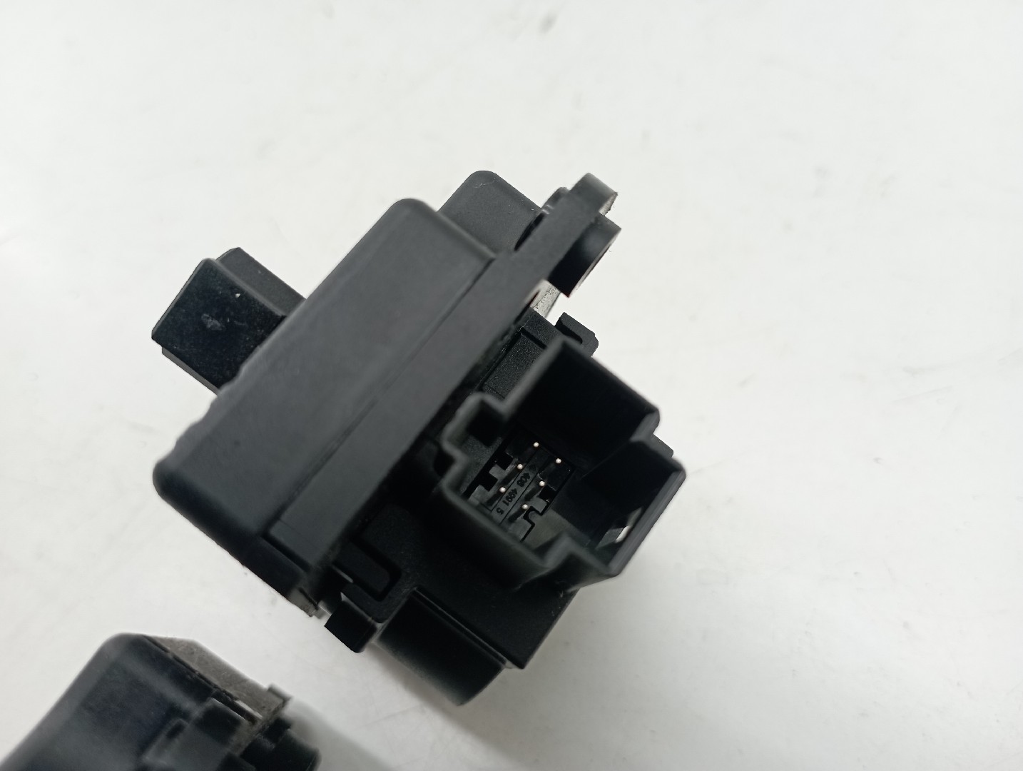Atuador da Climatizaçao / Sofagem  FORD FOCUS III Caixa/Hatchback | 11 -  Imagem-3