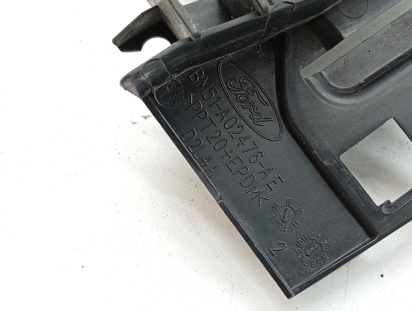 Guia de para-choques FORD FOCUS III Caixa/Hatchback | 11 -  Imagem-1