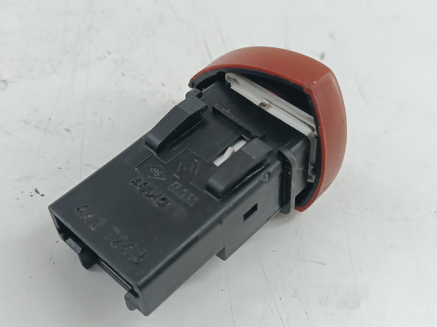 Interruptor 4 piscas RENAULT LAGUNA II Grandtour (KG0/1_) | 01 - 07 Imagem-2