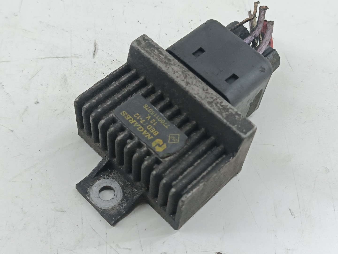 Temporizador das Velas / Rele RENAULT LAGUNA II Grandtour (KG0/1_) | 01 - 07 Imagem-3