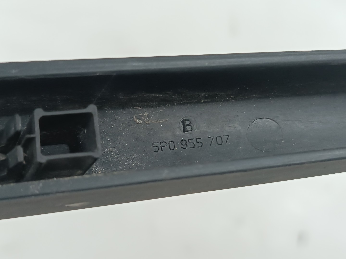 Braço da escova traseira SEAT IBIZA IV (6J5, 6P1) | 08 - 17 Imagem-1