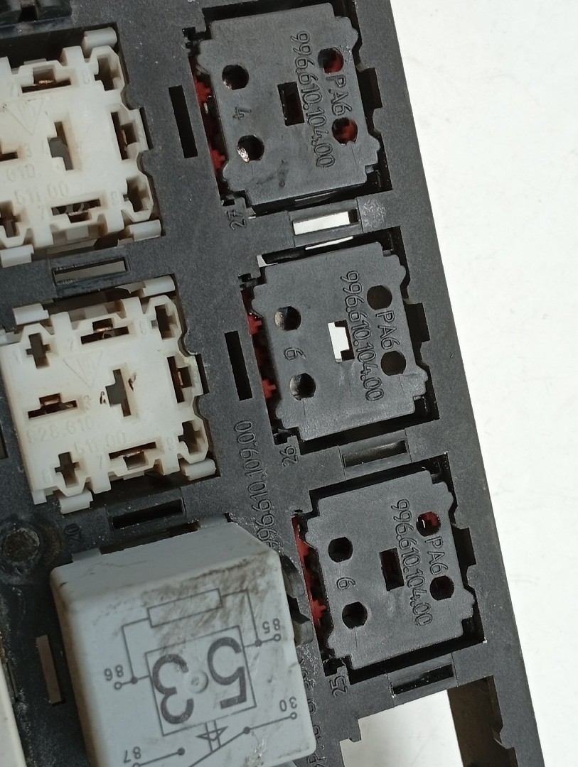 Caixa de Fusíveis PORSCHE BOXSTER (986) | 96 - 04 Imagem-1